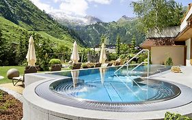 Hotel Alpenhof