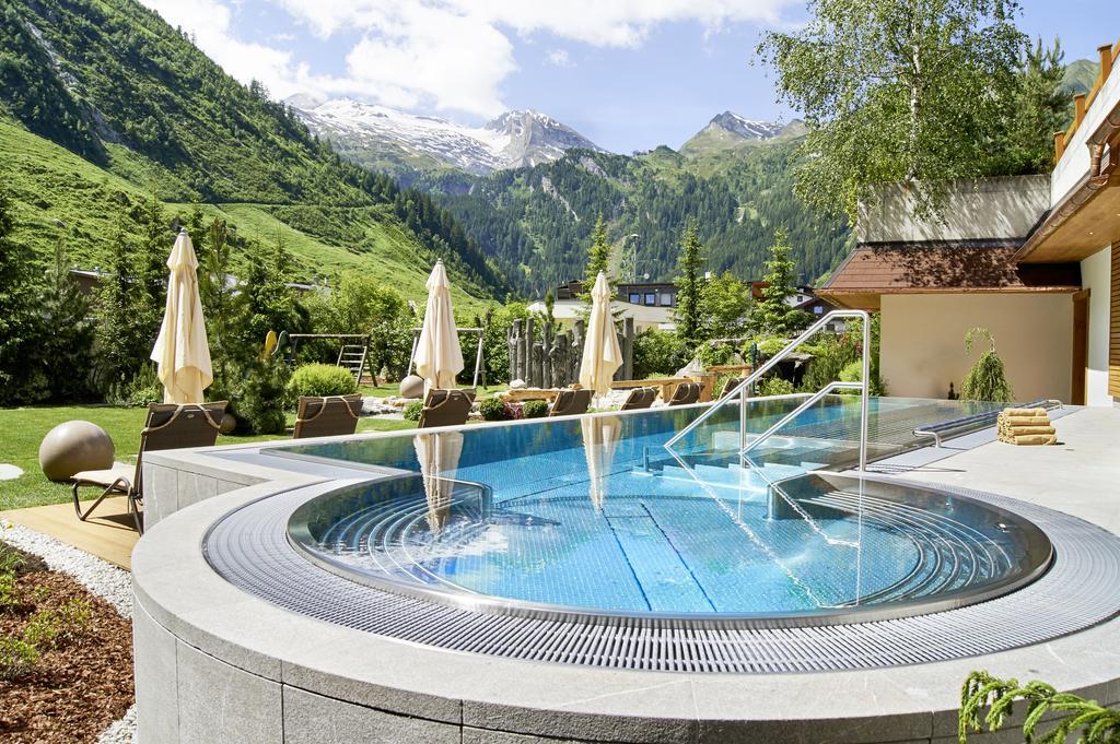 Hotel Alpenhof Tux Exteriér fotografie
