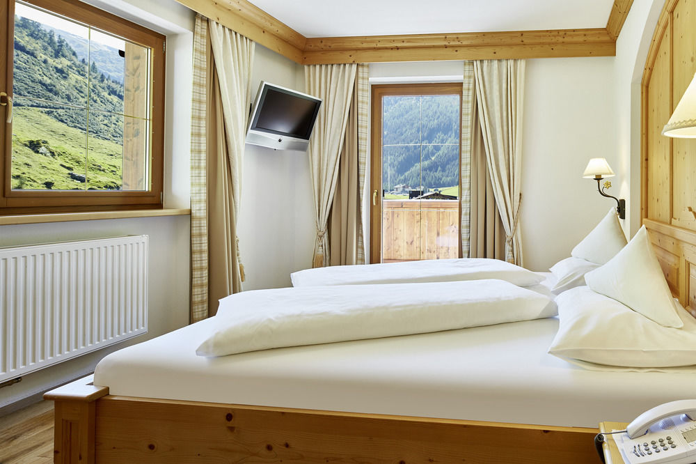 Hotel Alpenhof Tux Exteriér fotografie