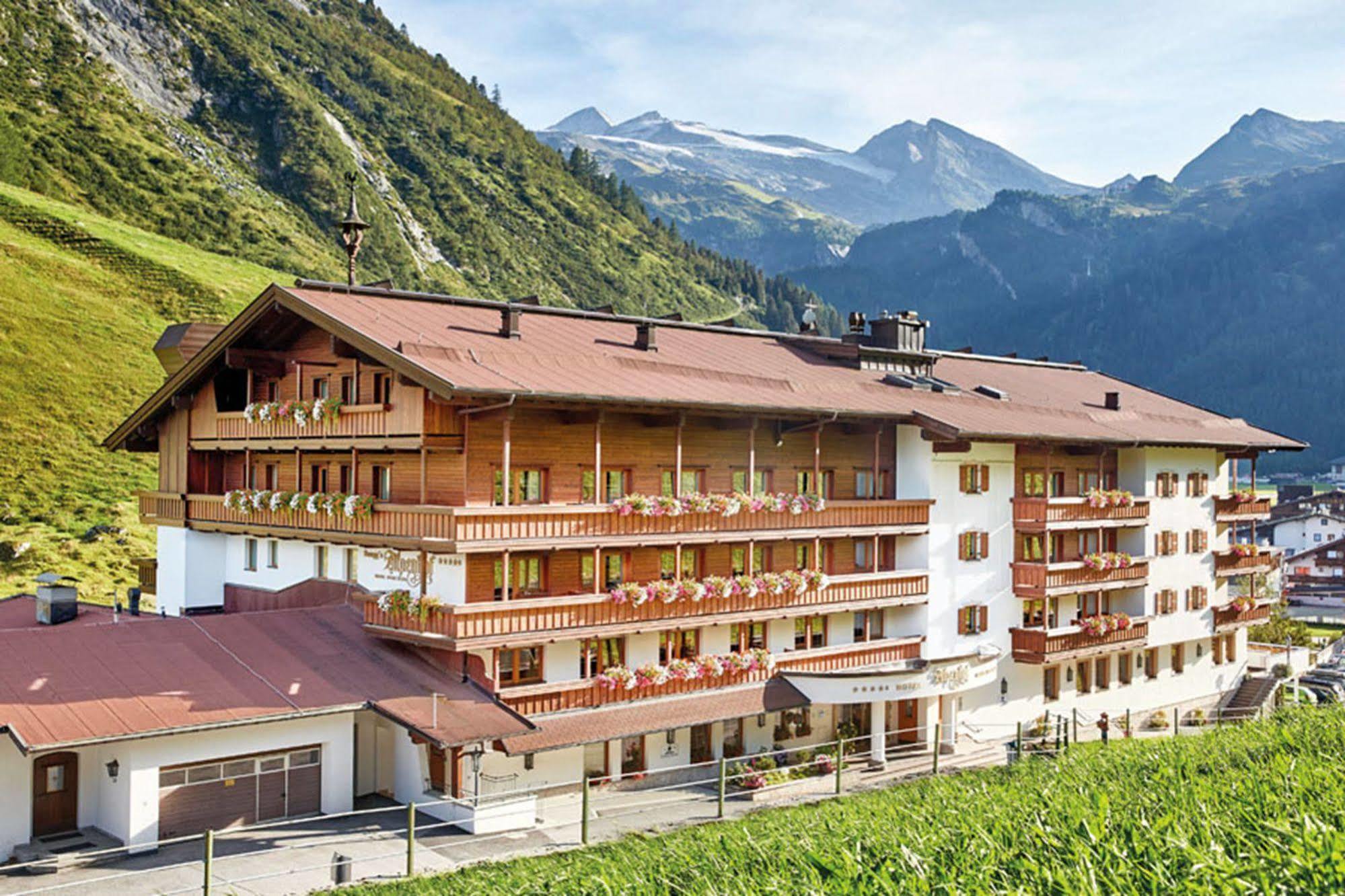 Hotel Alpenhof Tux Exteriér fotografie