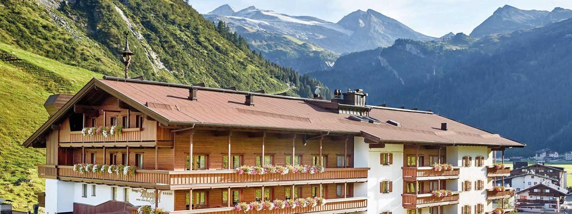 Hotel Alpenhof Tux Exteriér fotografie